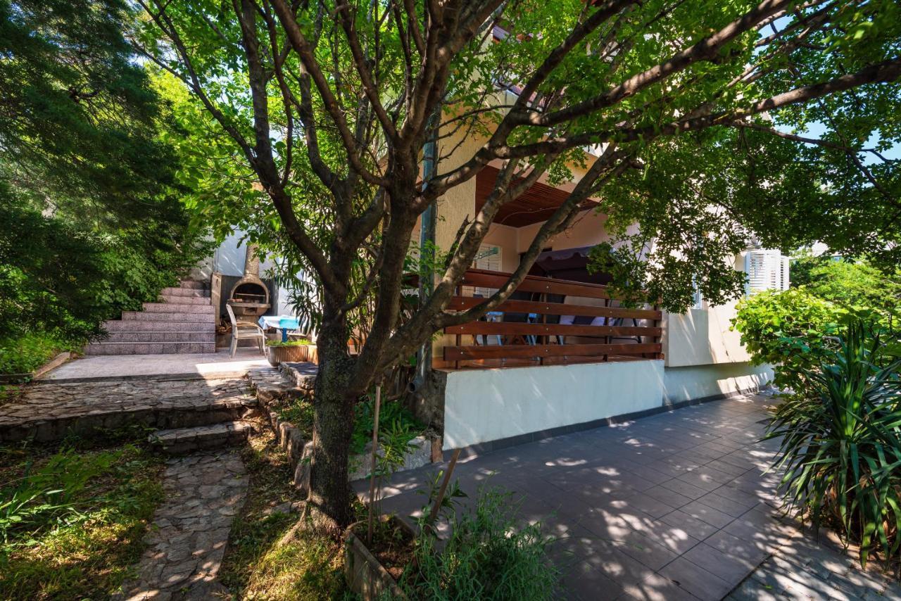 Vacation House Anna Karlobag Esterno foto