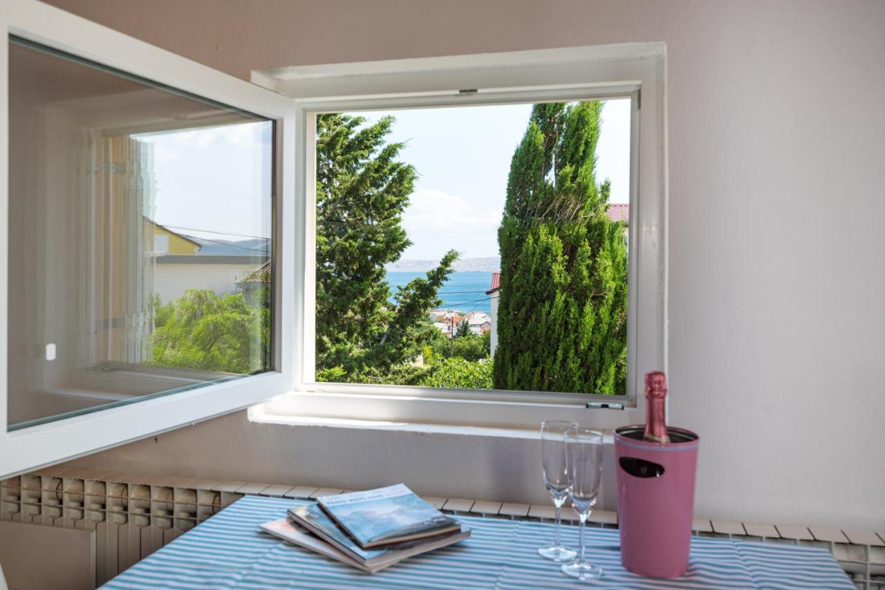 Vacation House Anna Karlobag Esterno foto
