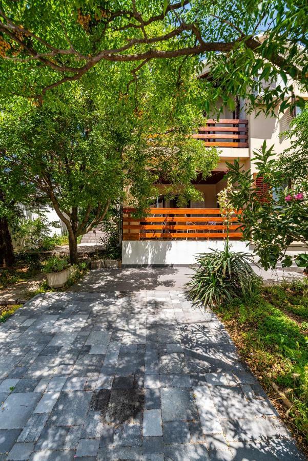 Vacation House Anna Karlobag Esterno foto
